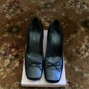 Elegant Black Women's Shoes